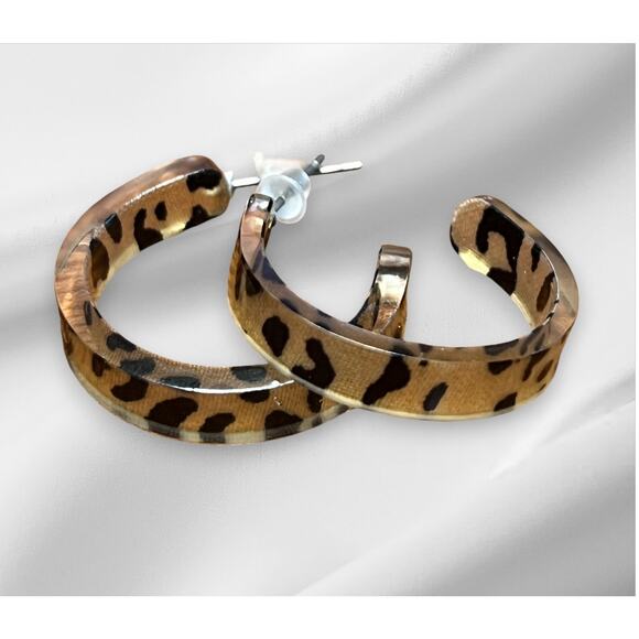 Leopard Print Acrylic Hoop Earrings for Women - Picture 3 of 4